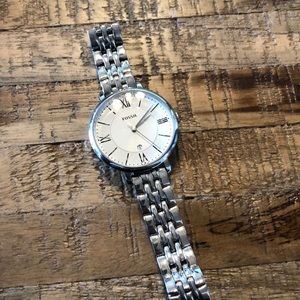 SALE‼️‼️Gorgeous flat faced watch from Fossil